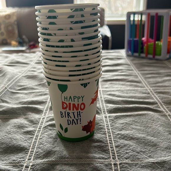 Dinosaur Birthday Party Supplies - Picture 6 of 6